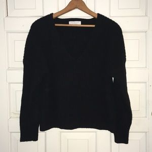 Everlane ribbed wool-cashmere crop v-neck